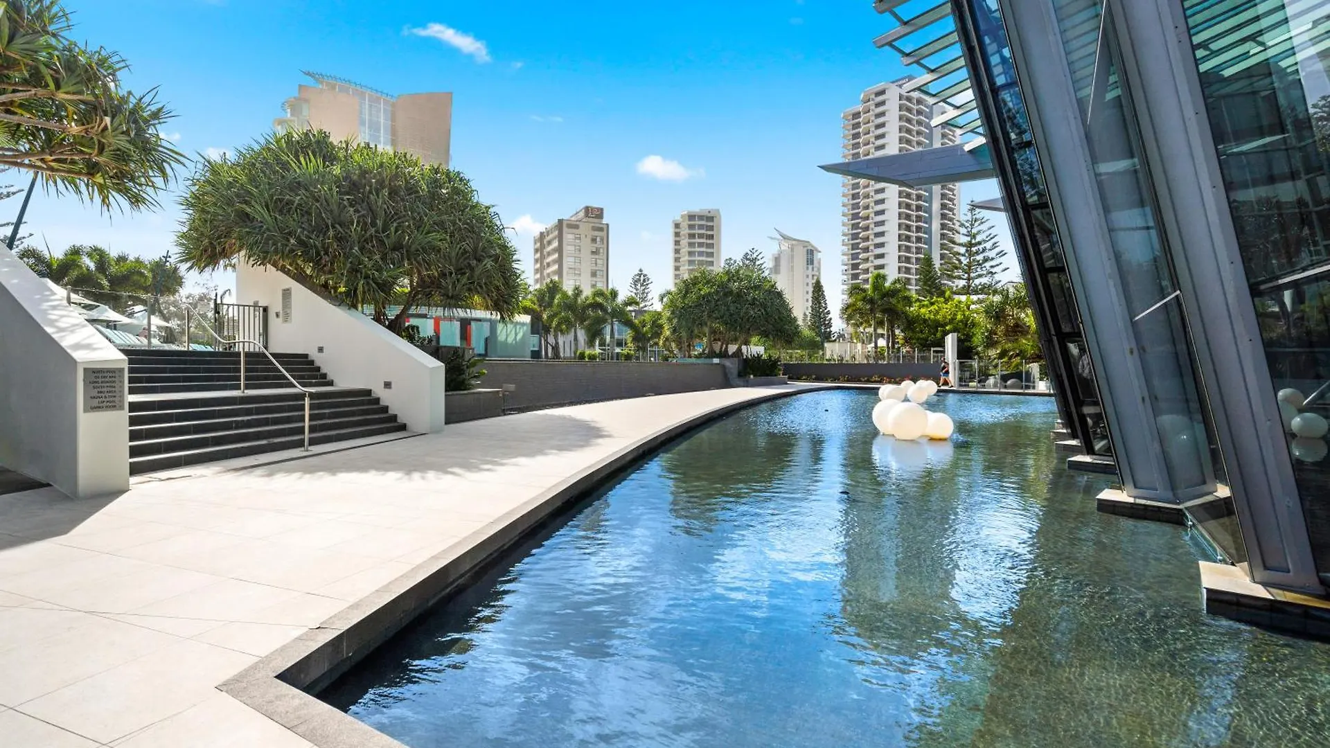 Stylish Q Towers Apartment Breathtaking Views Sleeps 6 Gold Coast
