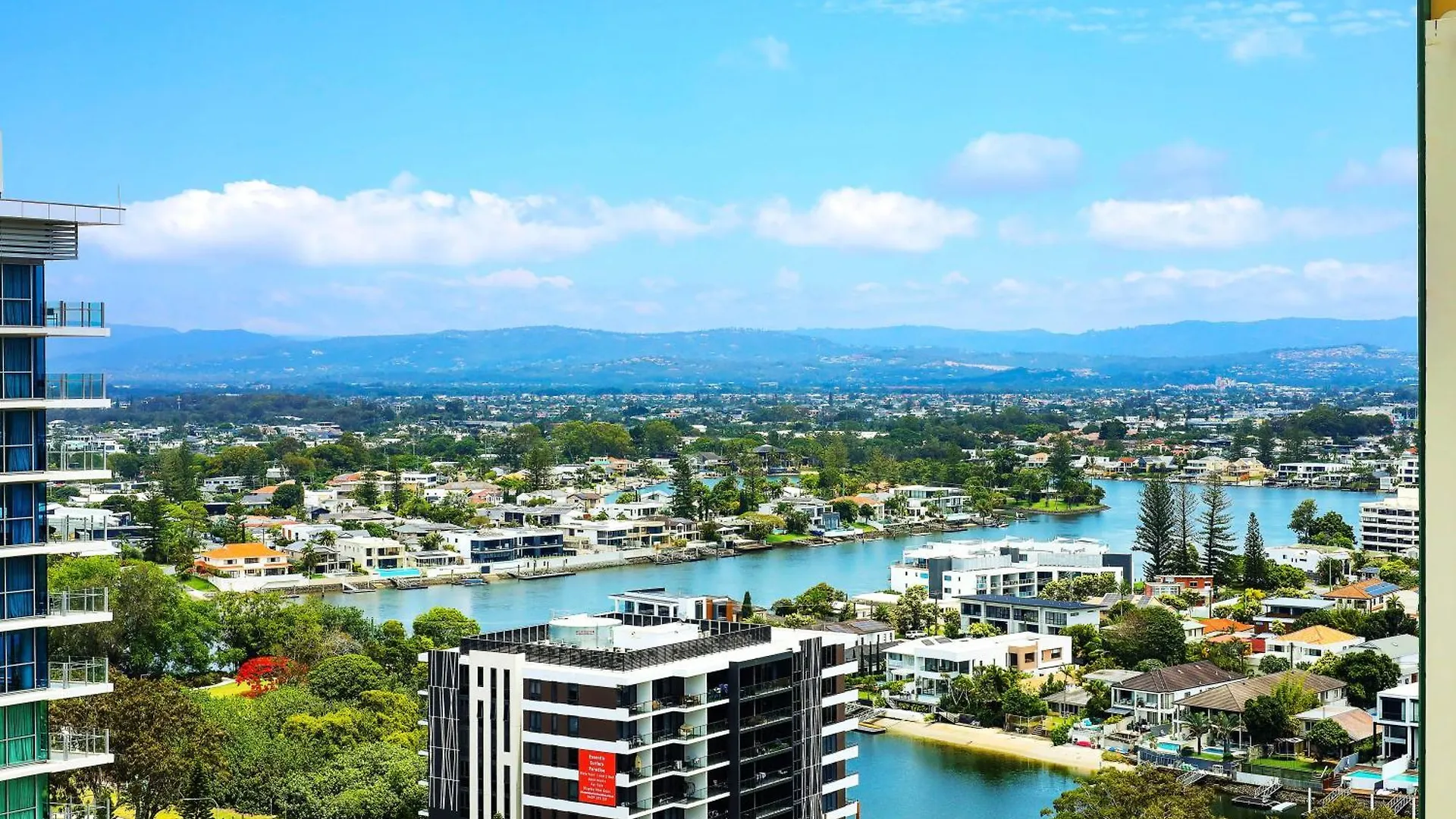 Stylish Q Towers Apartment Breathtaking Views Sleeps 6 Gold Coast