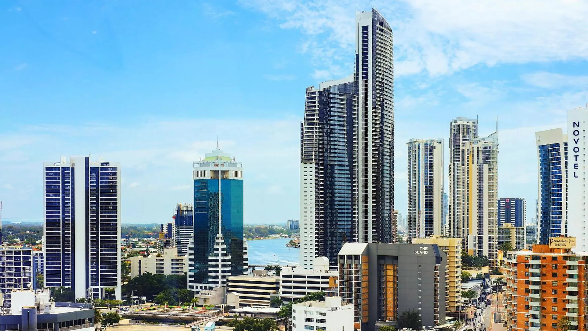 Stylish Q Towers Apartment Breathtaking Views Sleeps 6 Gold Coast